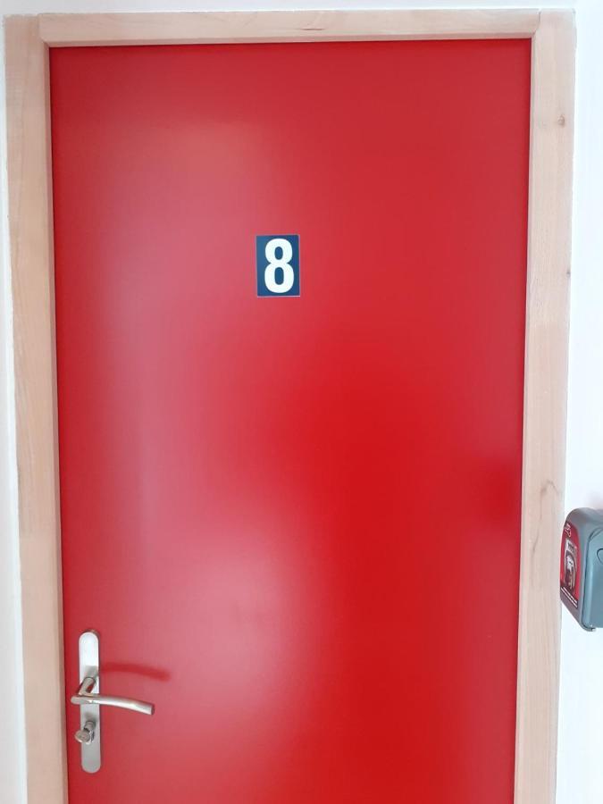 08 - Très joli studio neuf avec parking privatif gratuit Razac-sur-lʼIsle Extérieur photo